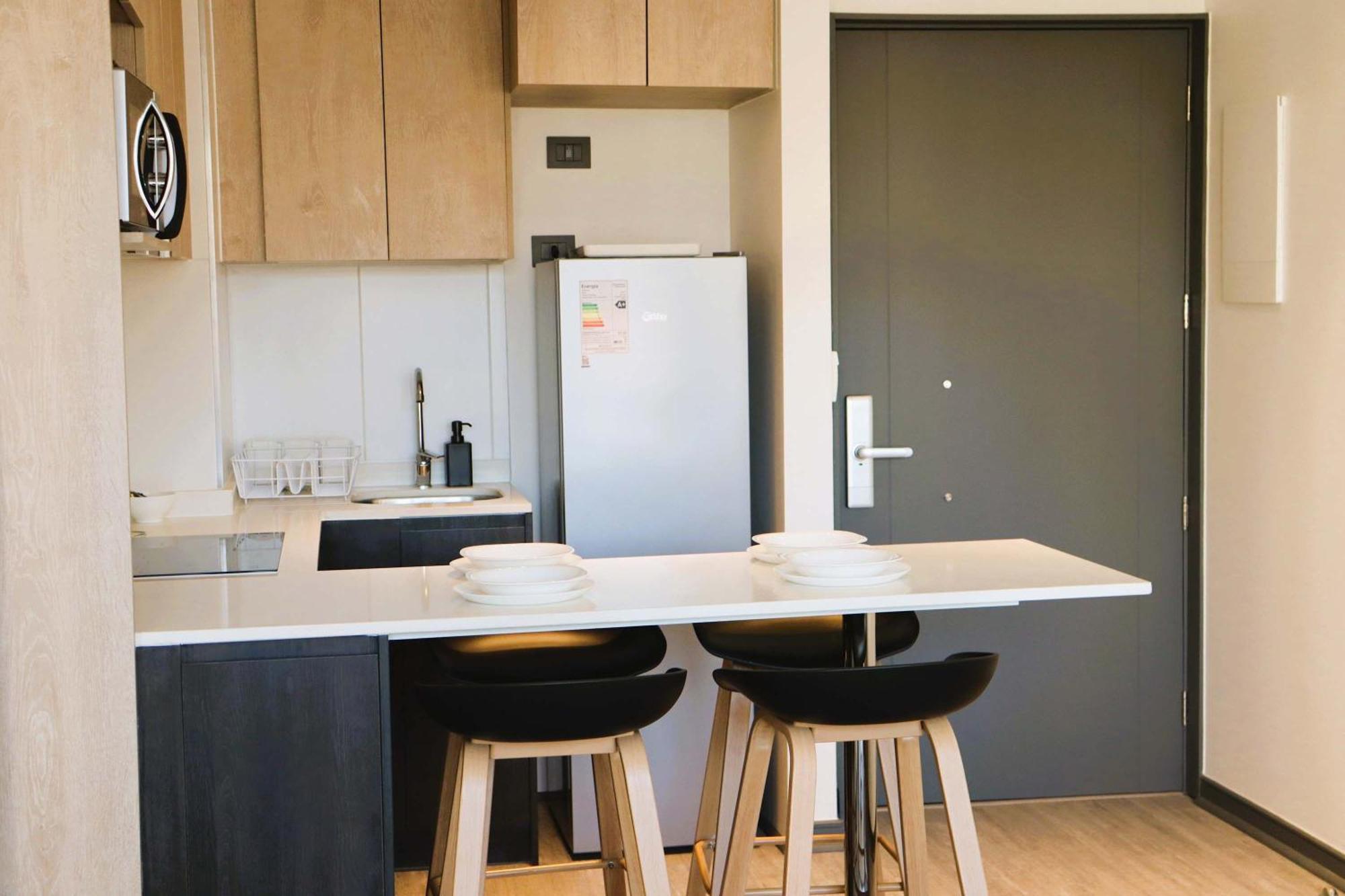 Hom I Renovado Depto 1d1b 2pax En Argomedo Apartamento