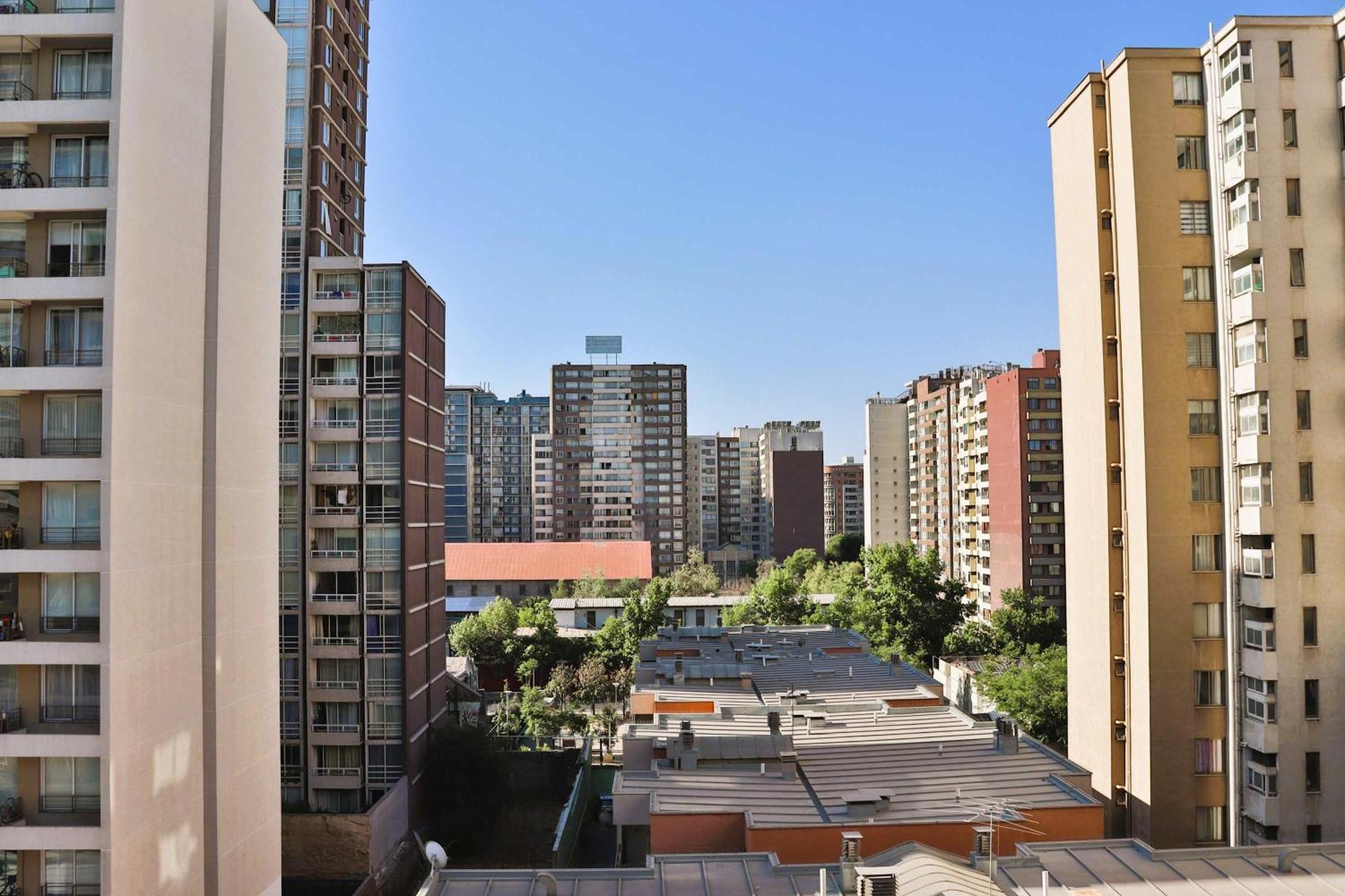 Hom I Renovado Depto 1d1b 2pax En Argomedo * Santiago